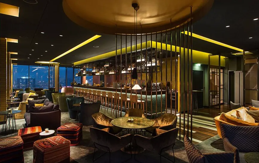 Chromatica Loft Hotel