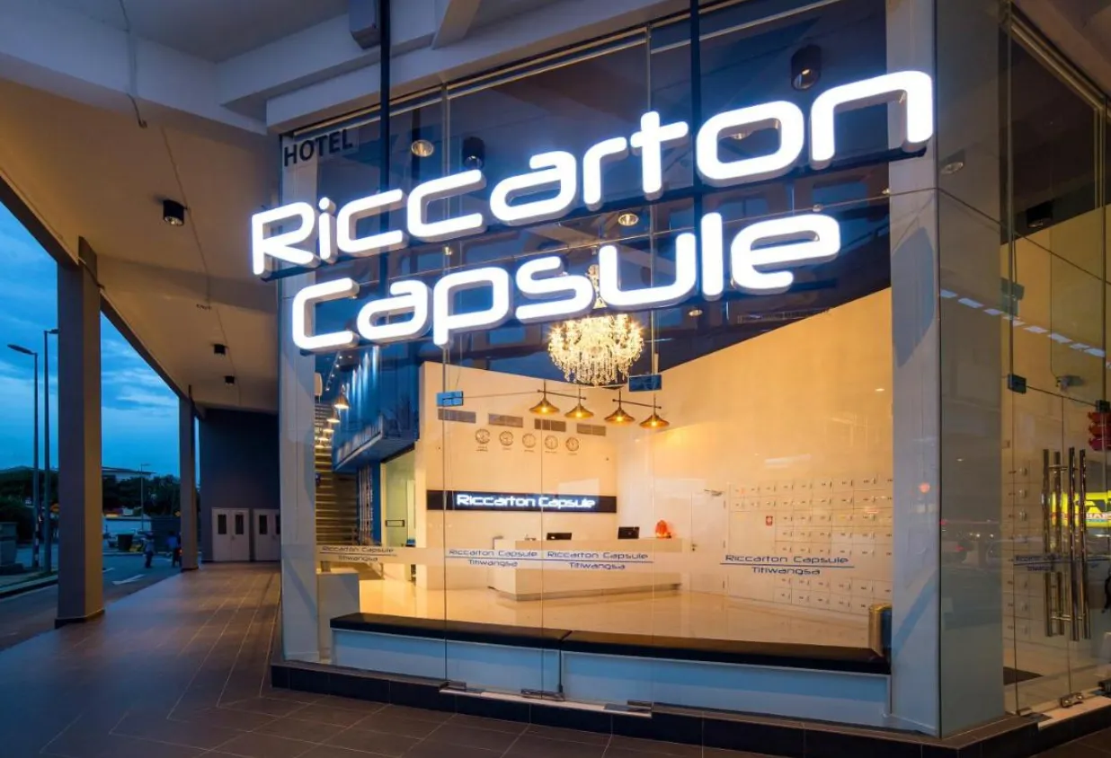 Riccarton Capsule Hotel